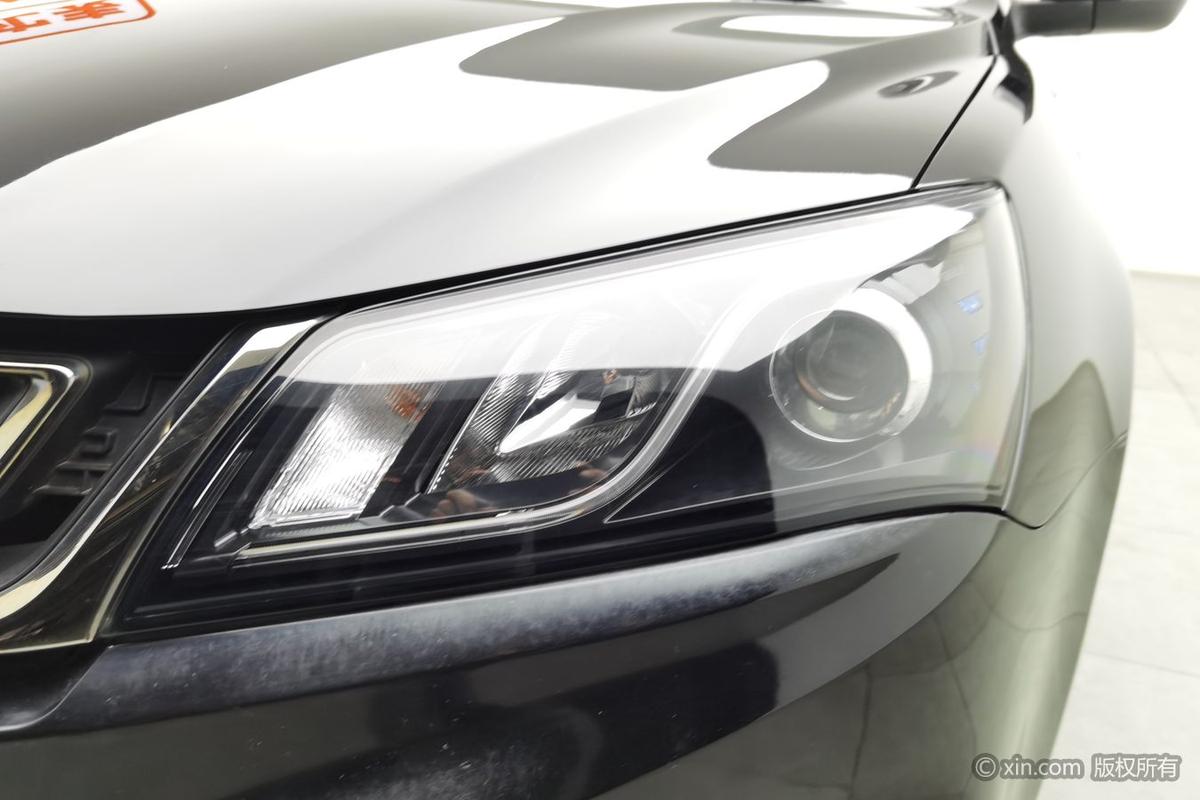 二手帝豪 2017款 三厢百万款 1.5L 手动向上版图片5