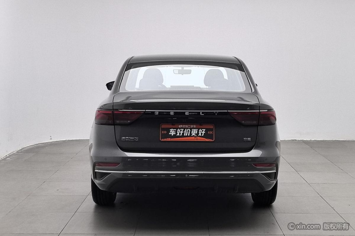 二手帝豪 2026款 400万纪念款 1.5L 手动超越型图片4