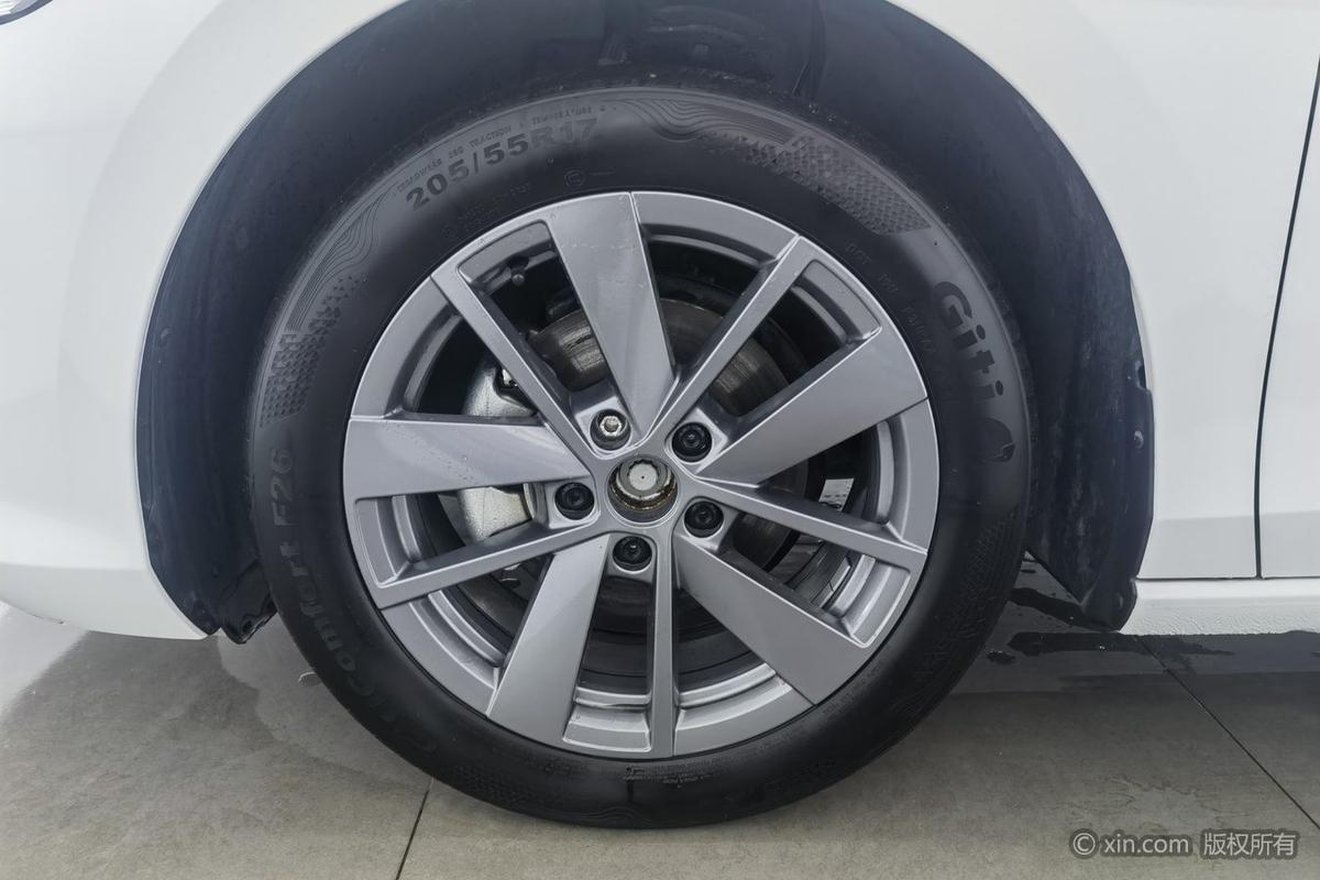 二手凌渡 2026款 凌渡L 300TSI DSG凌感版图片6