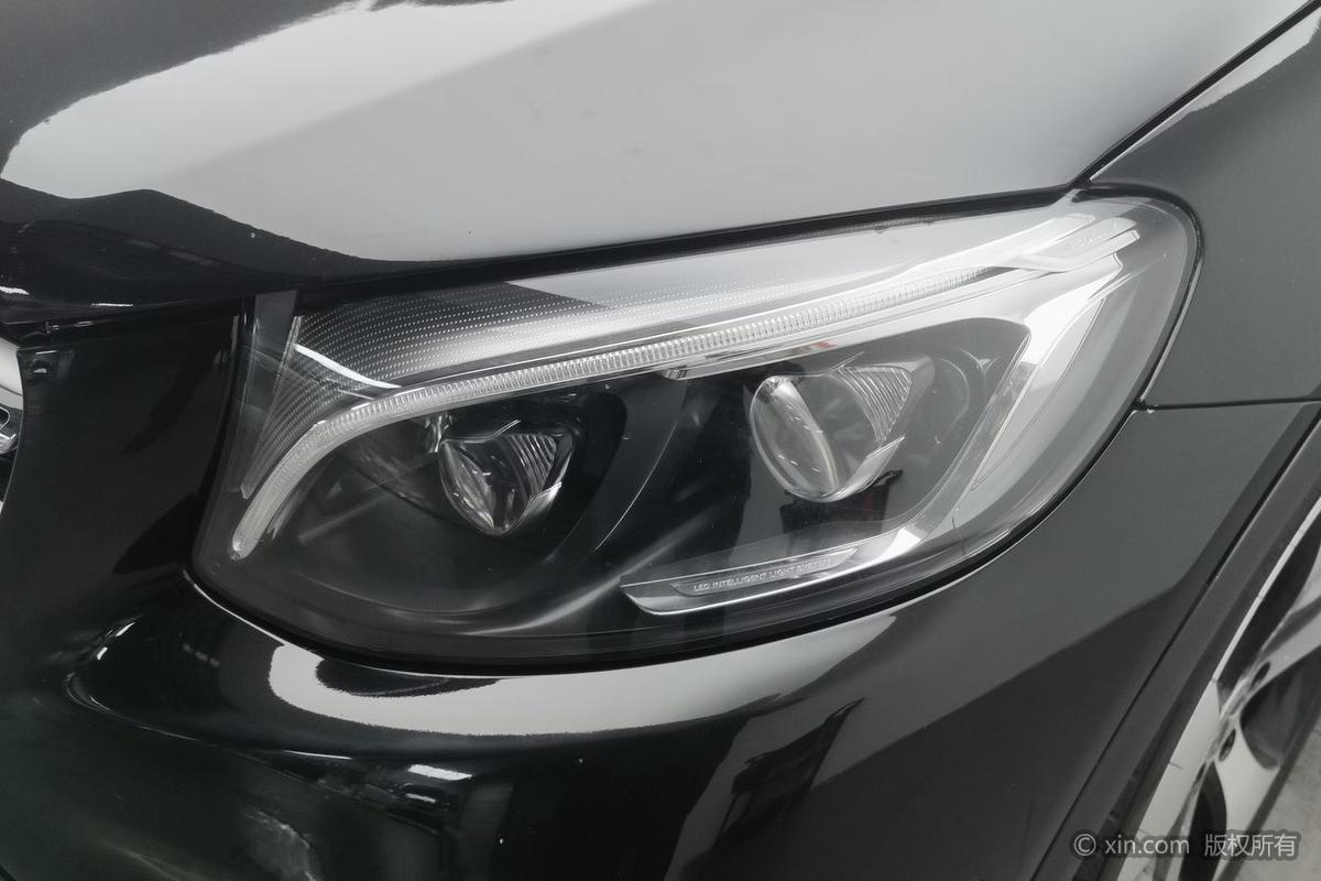 二手奔驰GLC 2018款 改款 GLC 300 4MATIC 动感型图片5