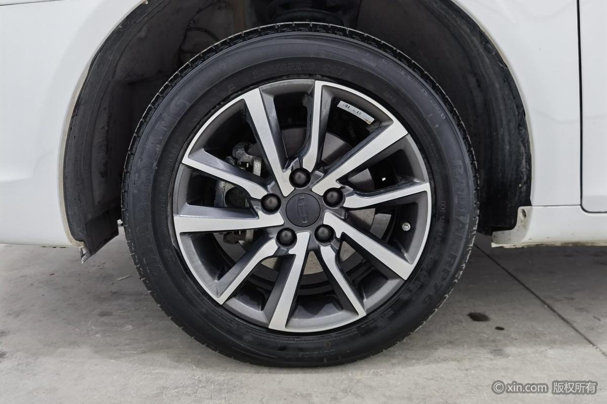 二手帝豪 2019款 领军版 1.5L 手动向上亚运版 国VI图片6