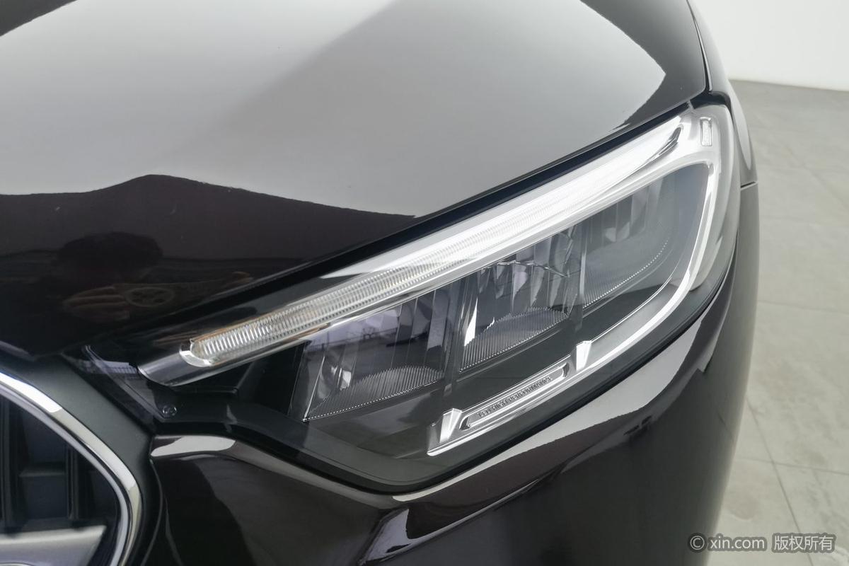 二手奔驰GLC 2023款 GLC 260 L 4MATIC 动感型 5座图片5