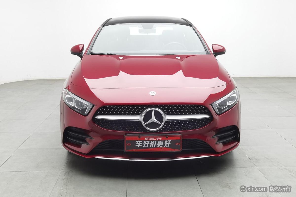 二手奔驰A级 2021款 A 200 L 运动轿车动感版图片3