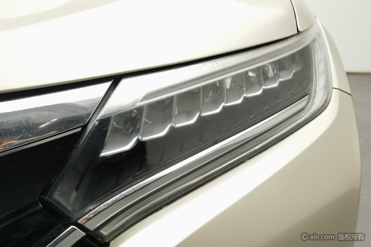 二手本田UR-V 2017款 370TURBO 四驱尊耀版 国V图片5