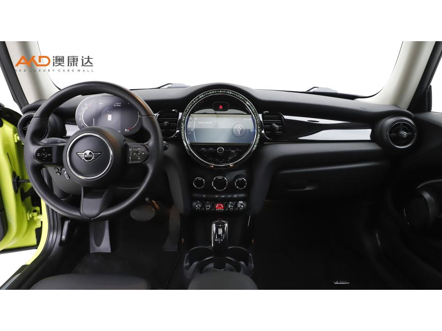 二手MINI 2022款 改款 1.5T COOPER 艺术家图片5