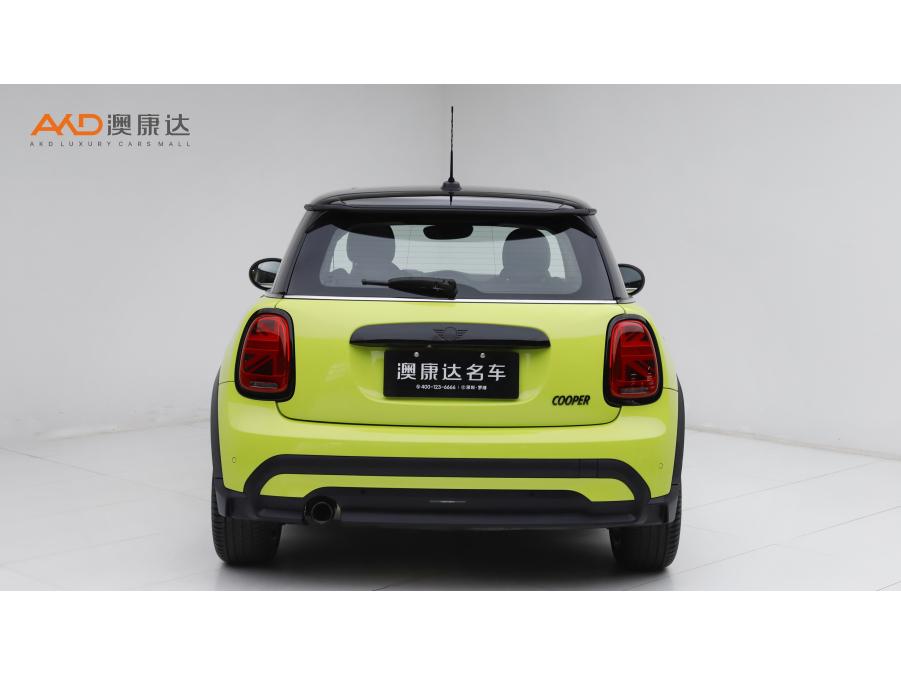 二手MINI 2022款 改款 1.5T COOPER 艺术家图片4