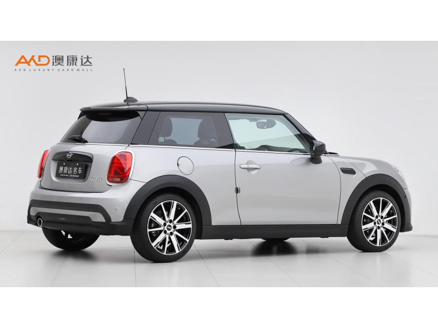 二手MINI 2023款 1.5T COOPER 艺术家图片3