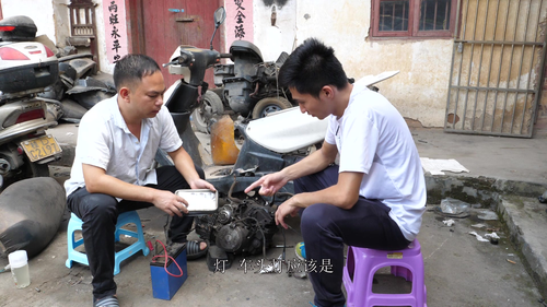 修車詳細講解摩托車大燈的線路知識,以及工作原理