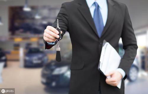 销售顾问卖一台车能提多少？