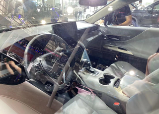 丰田全新SUV凌放正式亮相，与RX一“标”之隔，预售价或24万起图8