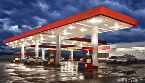 继卖油之后，中石油又开始卖车了，你会青睐这样的车店吗？