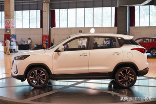 造型动感换装全新车标！北京汽车智达X3售4.99-9.59万元图7