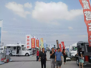「2018第三届广州国际房车展」趣蜂房车将携全系车型亮相！图4