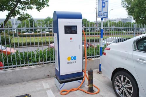 江苏前5个月新建新能源汽车充电设施超2.7万根
