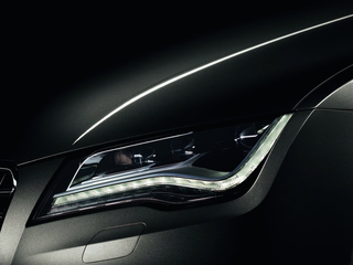 LED已是汽车照明主流 奥迪、宝马、奔驰车灯对比图2