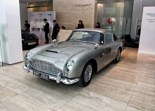 这才是007电影里的原型车，限量25辆的阿斯顿马丁DB5图1