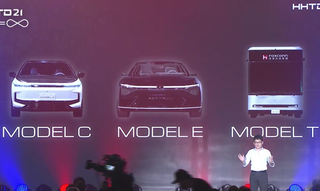 富士康发布三款纯电动汽车，这是为苹果汽车提前做好了准备？图1
