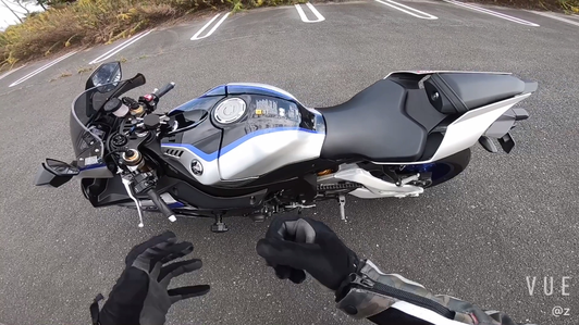骑了这么多年摩托车，你下车的姿势真的对吗？（教学）视频1