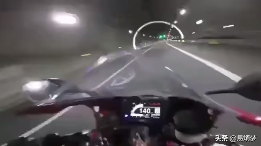 国外隧道超速视频1