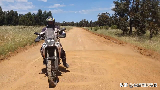 雅马哈 越野拉力摩托车 转弯角度测试视频1
