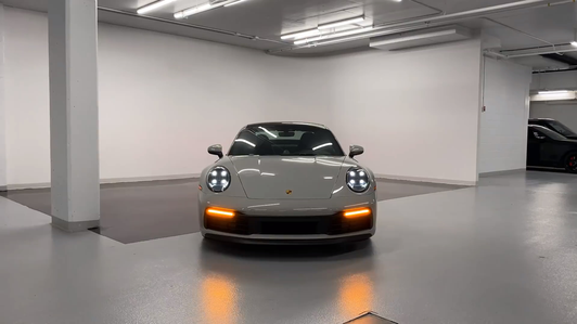 超清4K、水泥灰新911 Carrera 4S视频1