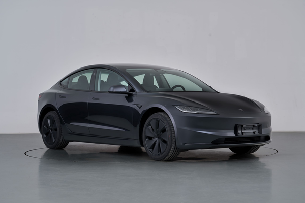 Model 3 2025款 长续航后轮驱动版厂商_基本信息图