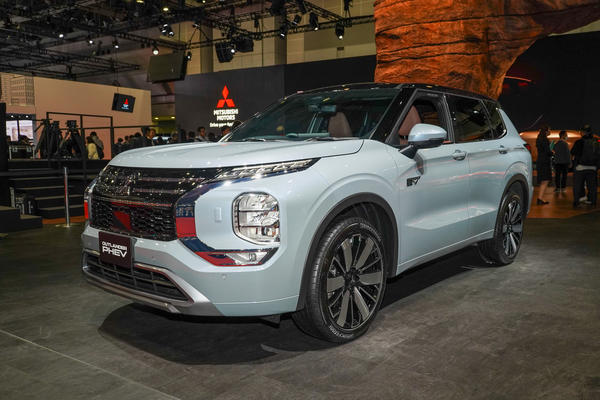 欧蓝德PHEV(进口) 2026款 日本版厂商_基本信息图