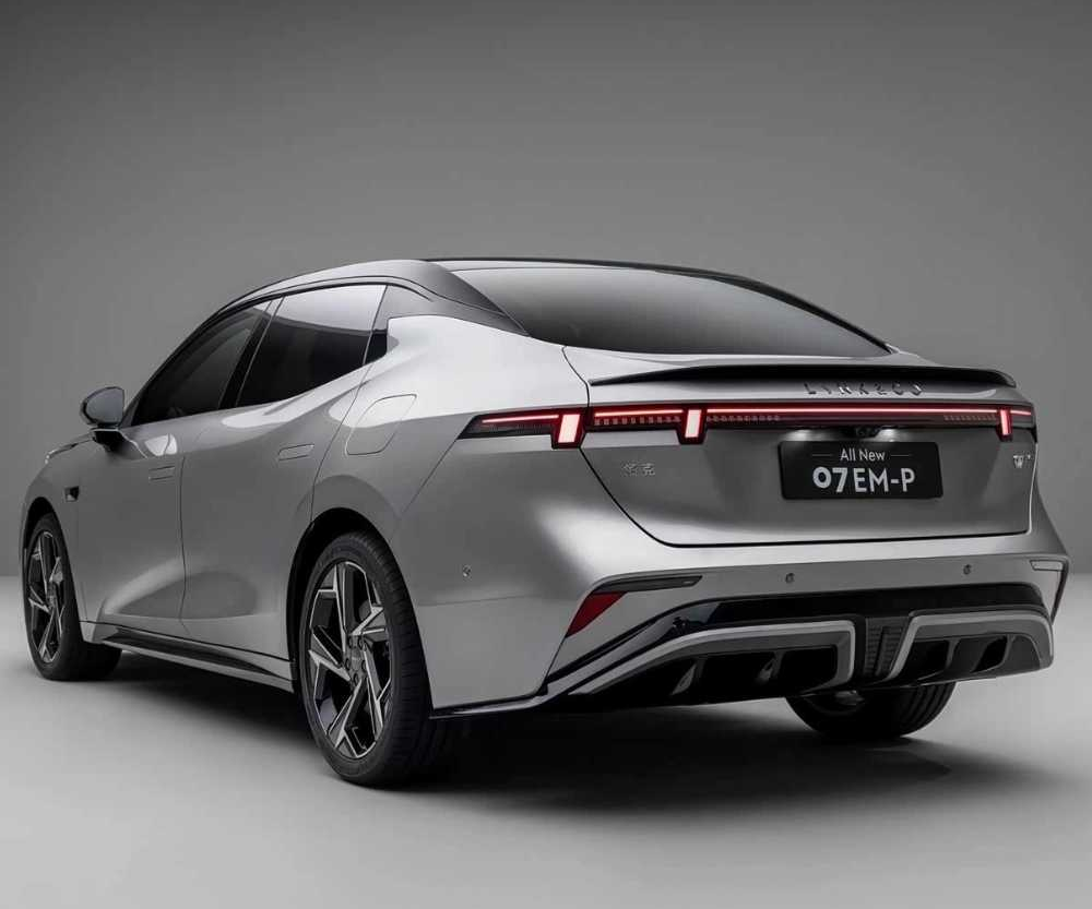 26款领克07 EM-P值吗话题封面图