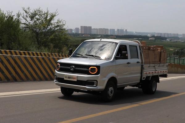 角马 2025款 1.6L 双排栏板基本型变速箱描述_变速箱图