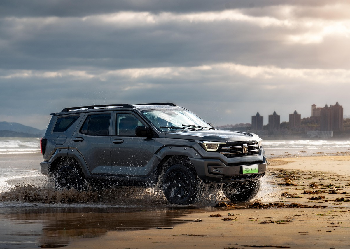 硬要越野话题封面图