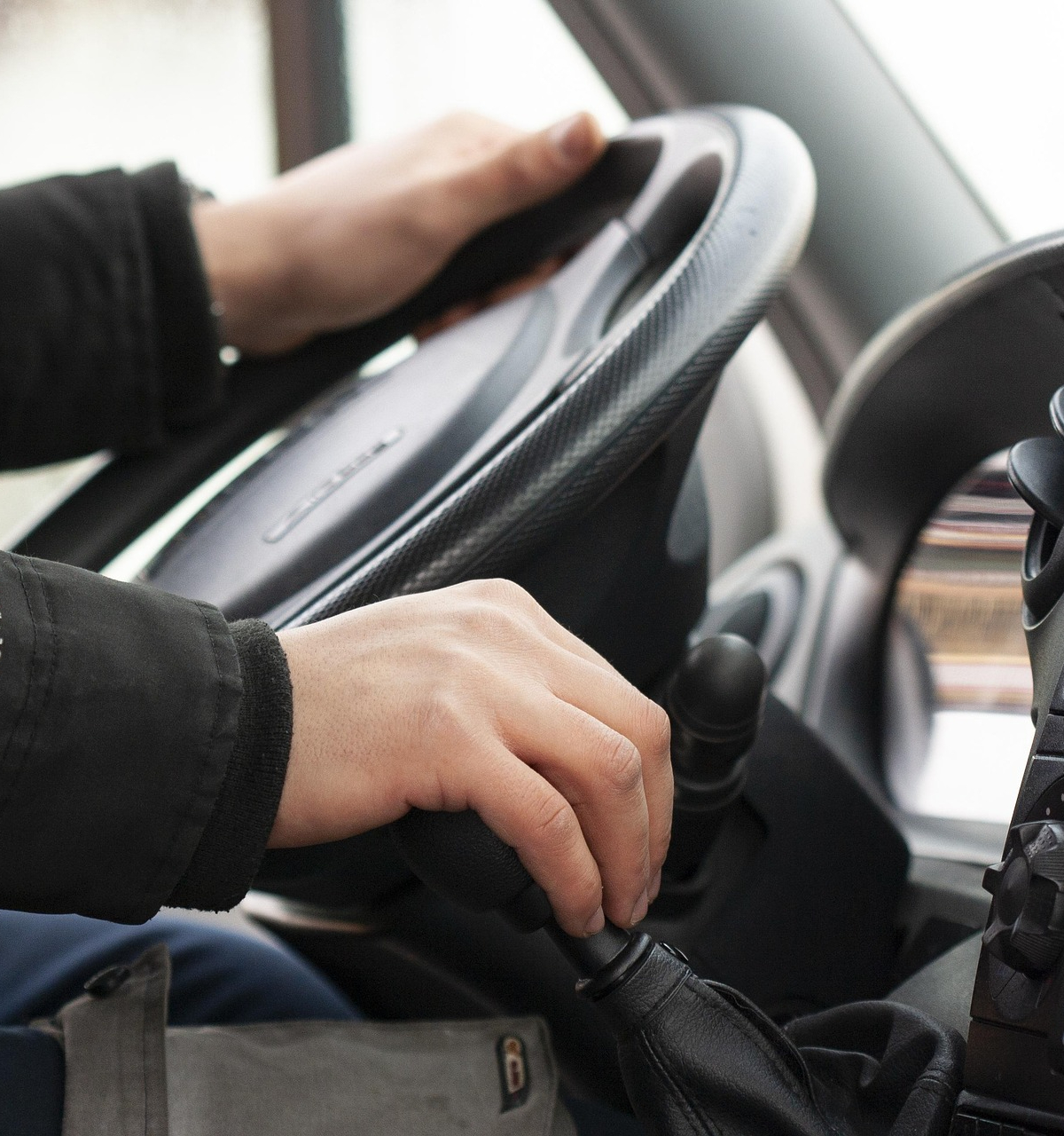 开车的极限时长话题封面图