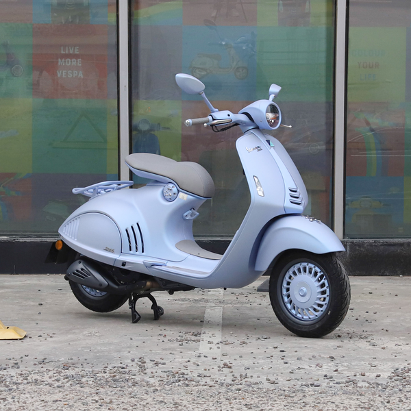 Vespa 946 2025款 蛇年限量版级别_基本信息图