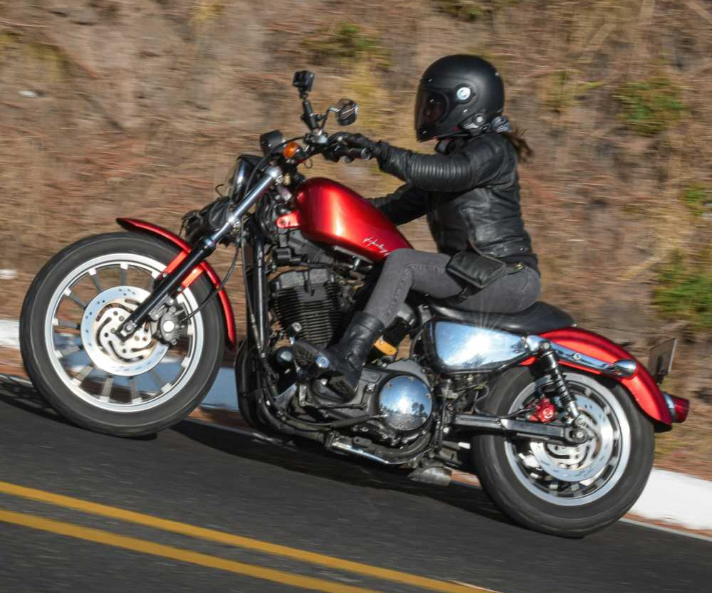 她与机车，在春天绽放话题封面图