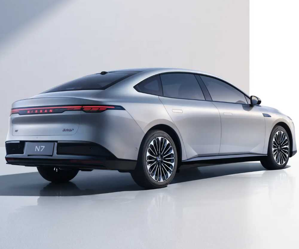 中大型纯电轿车怎么选话题封面图