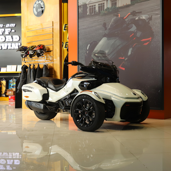 庞巴迪 Spyder F3 2024款 风尚版级别_基本信息图