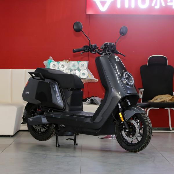 小牛 NQi 2025款 N Play版厂商_基本信息图