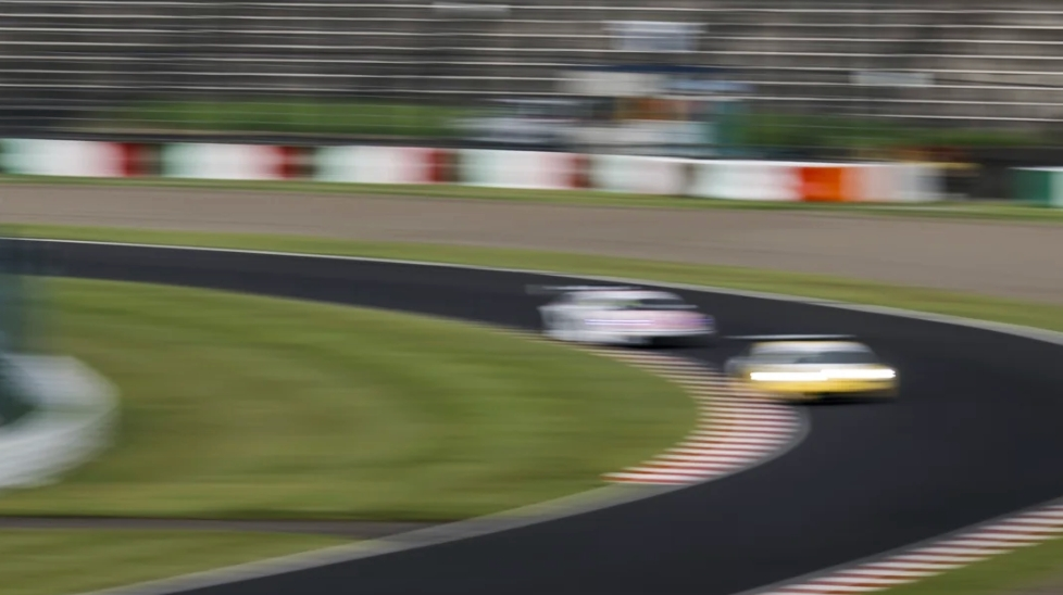 原厂车到底能不能下赛道？话题封面图