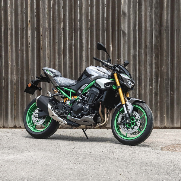 川崎 Z900 2025款 SE版厂商_基本信息图