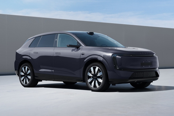 奥迪E7X 2026款 两驱基本型厂商_基本信息图