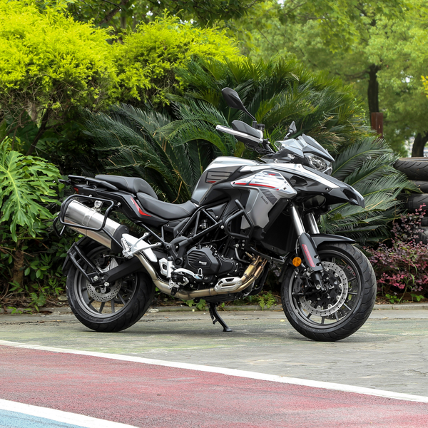 贝纳利 金鹏 TRK552 2024款 公路版厂商_基本信息图