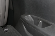 后排5个USB/Type-C接口