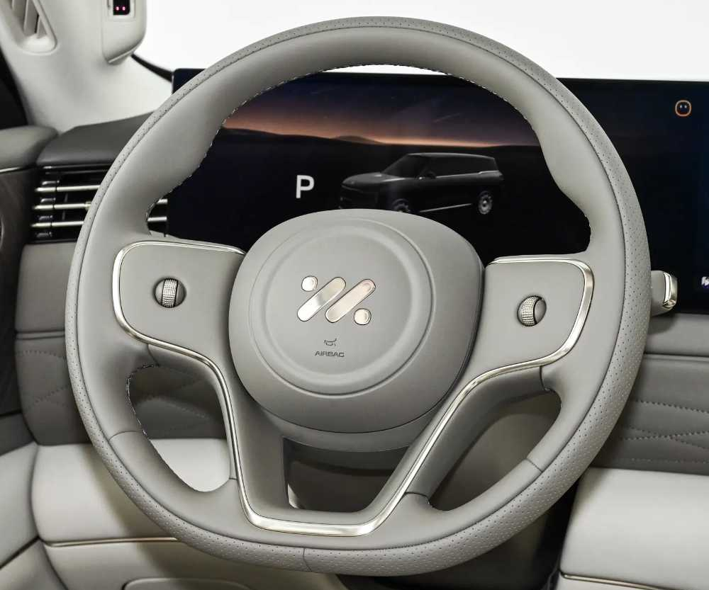 智己LS9探店实录话题封面图