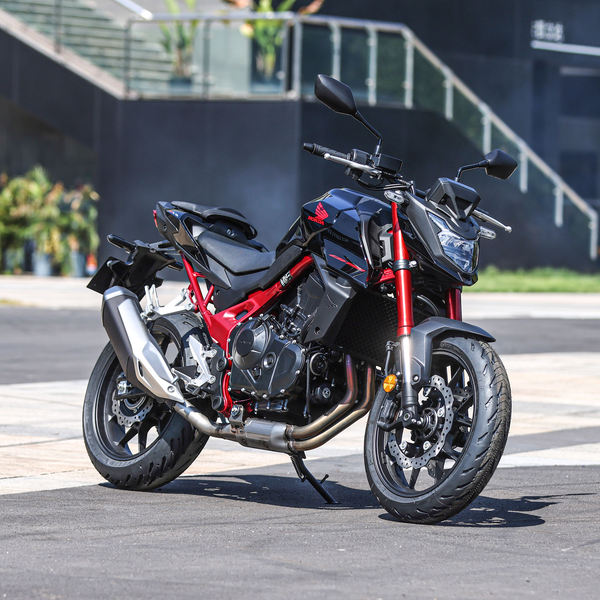 本田 CB750 Hornet 2023款 标准版级别_基本信息图