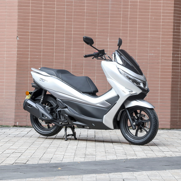 豪爵 UHR150 2024款 高扶手版厂商_基本信息图