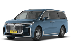 岚图梦想家 PHEV