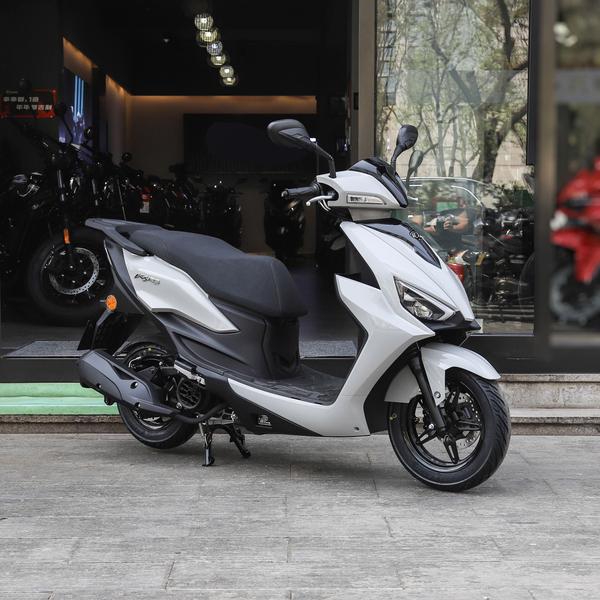 光阳 KS125 2025款 领先尾箱版厂商_基本信息图