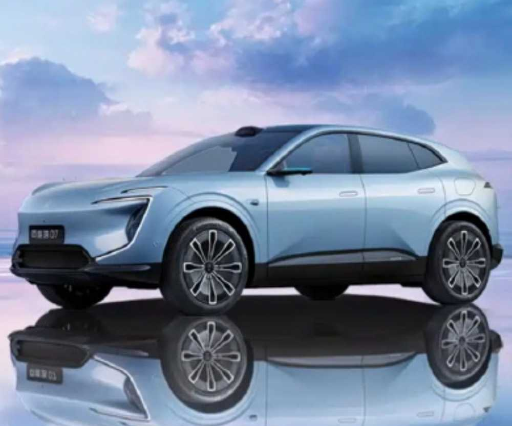 锐评新款阿维塔07话题封面图