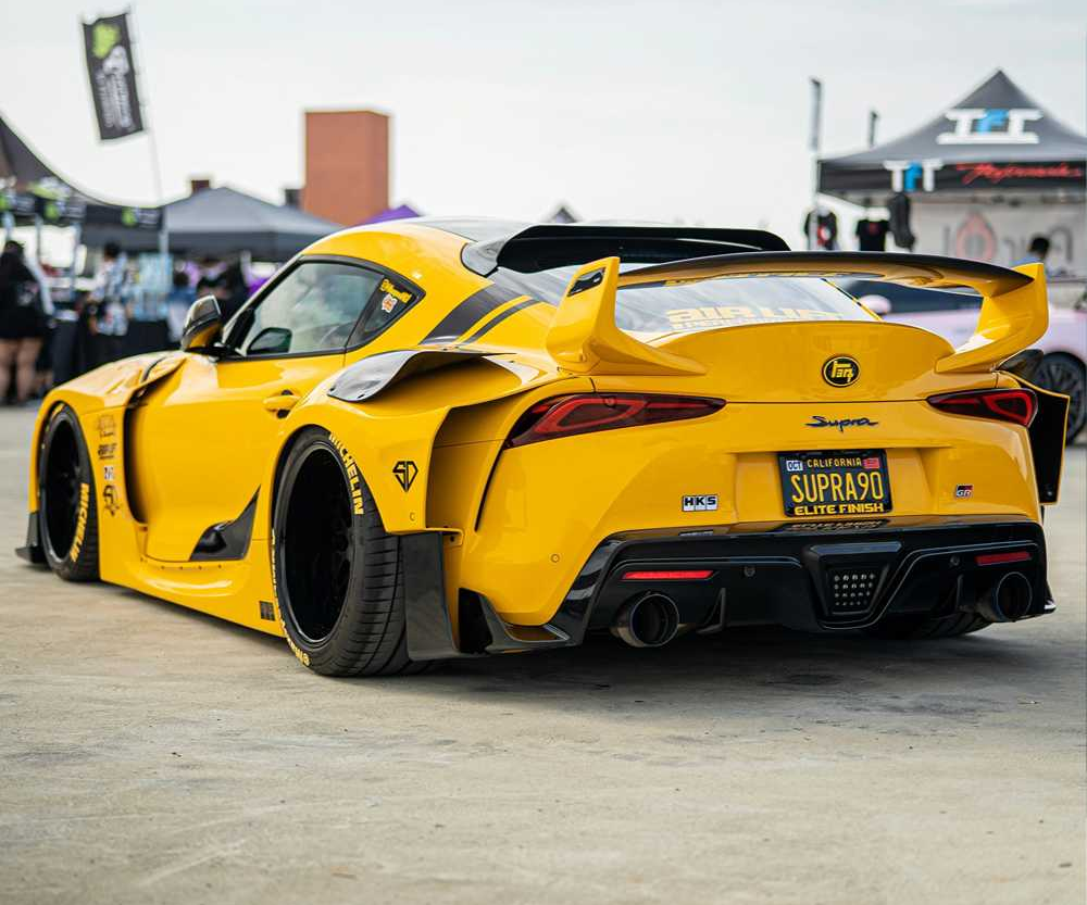 右滑帮助爱车变身话题封面图