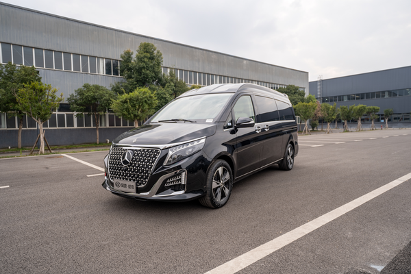 金冠V-Class 2024款 2.0T 风雲纶巾厂商_基本信息图