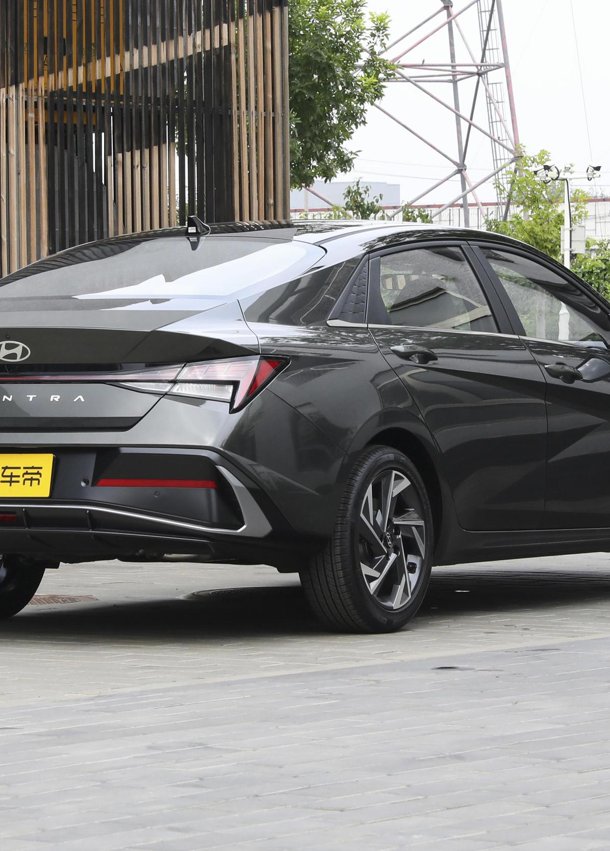 新款伊兰特关注点话题封面图